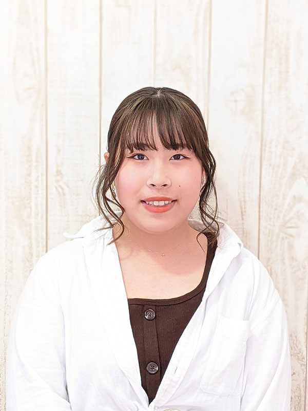 スタッフ 岩手県盛岡市の美容室美容院 Hair Nail B Road ヘアアンドネイルビロード 盛岡店 スタッフ 岩手県盛岡市の美容室美容院 Hair Nail B Road ヘアアンドネイルビロード 盛岡店